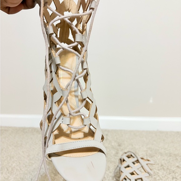 Cream High Heels with Stiletto Heel and Lattice Design - Picture 8 of 8